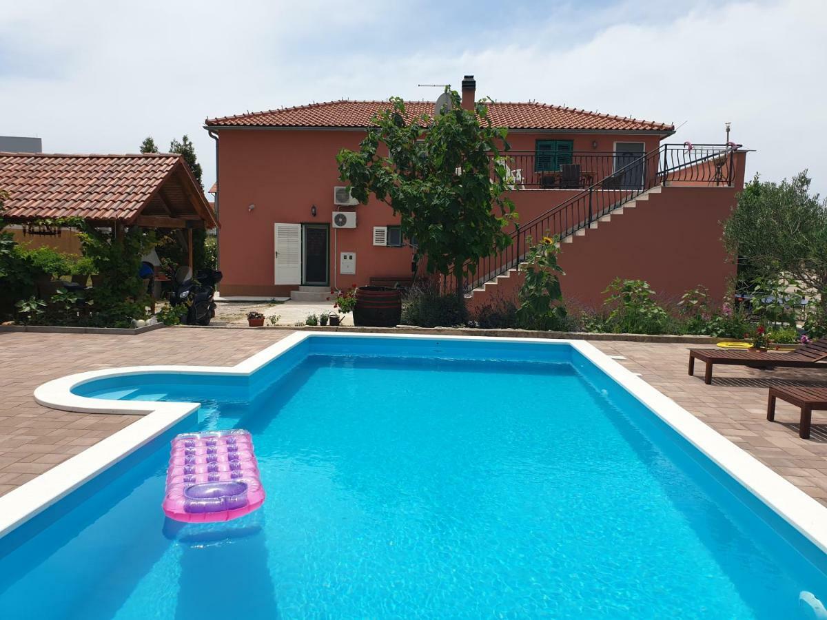 Apartment Smilje Šibenik Eksteriør billede
